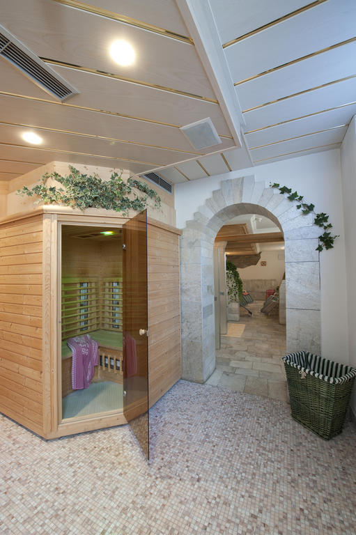 ויפיטנו Hotel Maibad מראה חיצוני תמונה